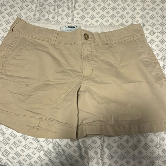 Old Navy Pants - Old Navy Khaki Shorts - 6